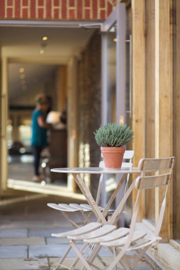 The Packhorse Inn Newmarket  Eksteriør billede